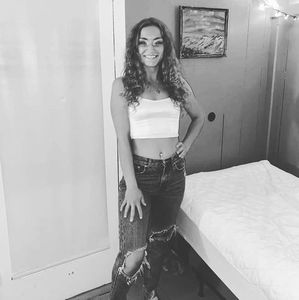 Meet your Posher, Sierra